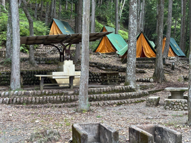 キャンプ場